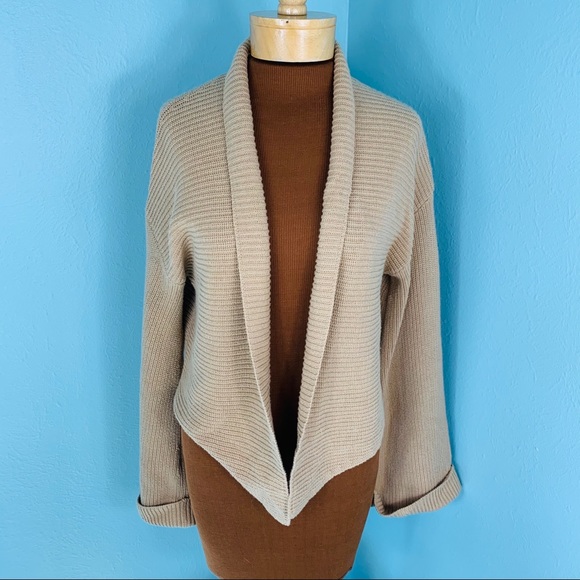 beige open cardigan
